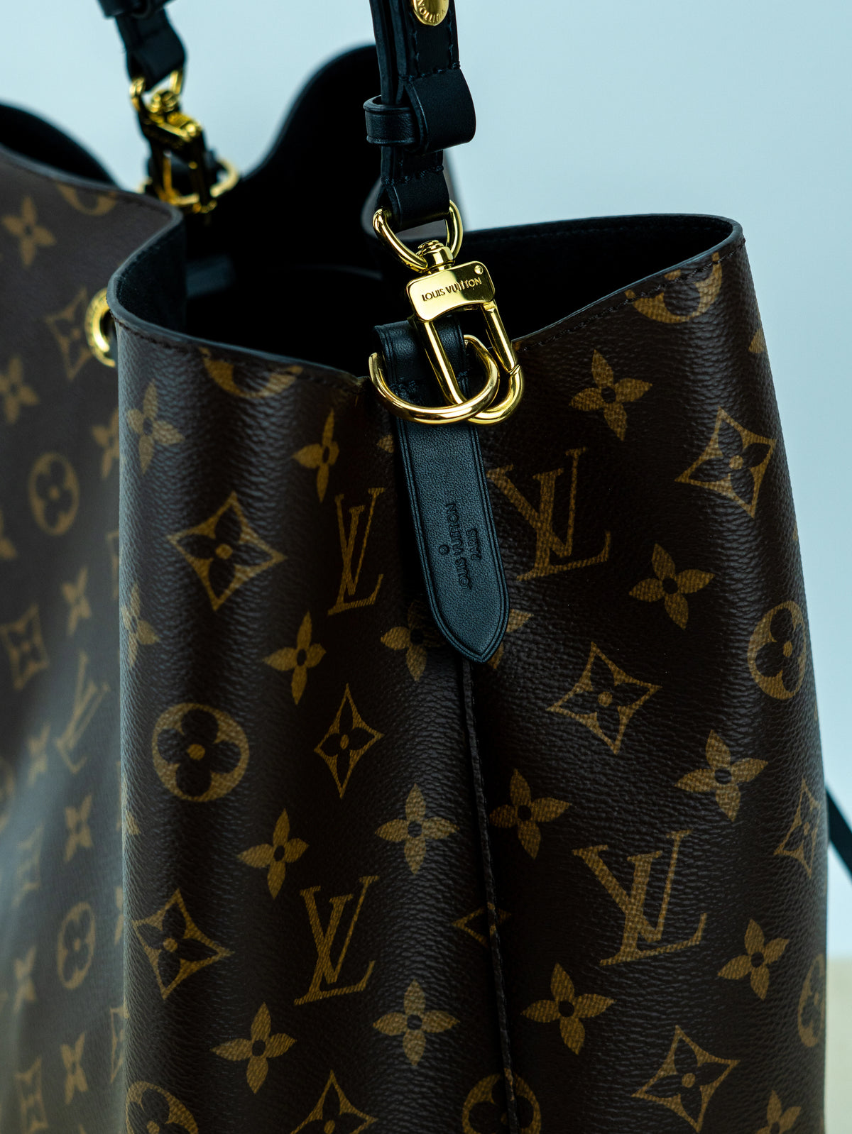 Louis Vuitton NéoNoé MM monogram e pelle nera