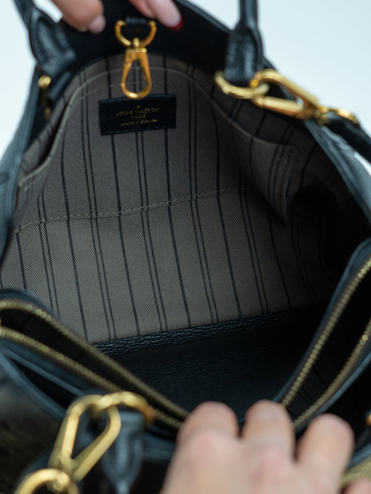 Louis Vuitton Montaigne BB in pelle nera