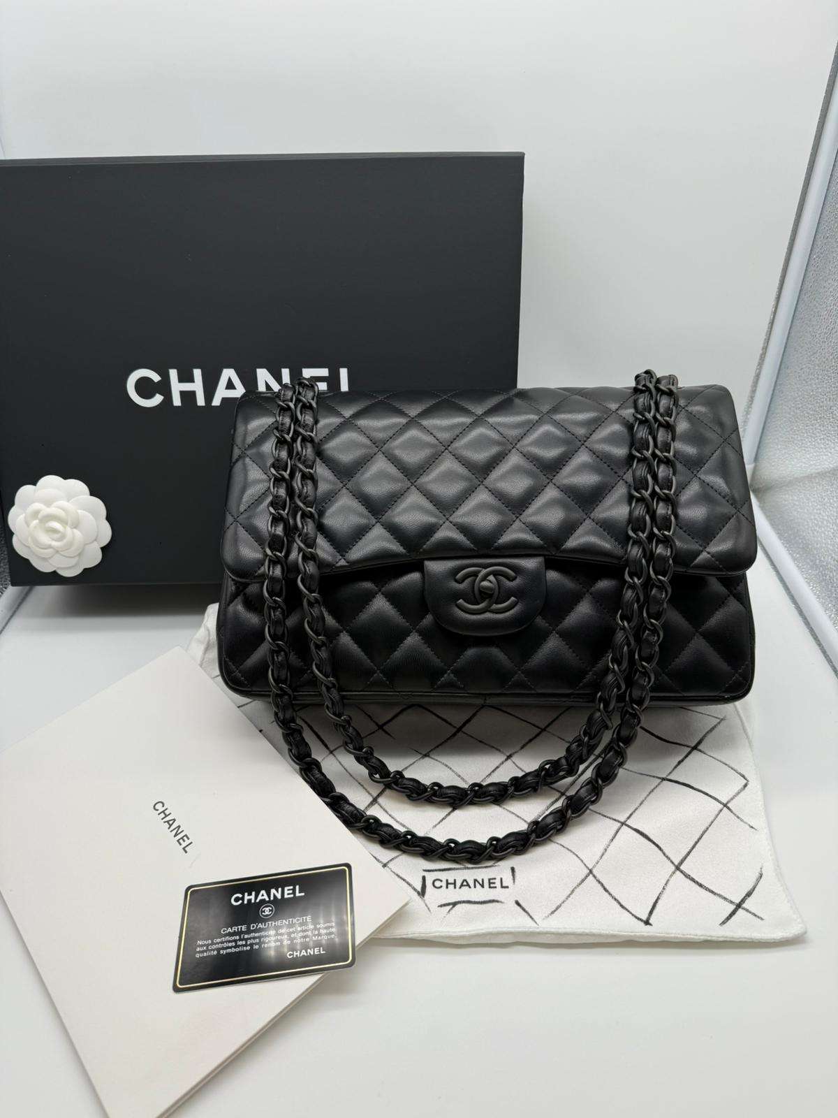 Chanel classica grande Jumbo lambskin nera - foto 1