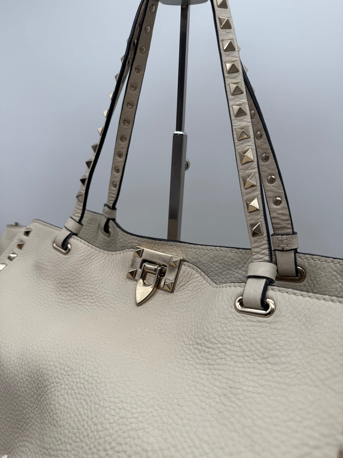 Valentino tote Rockstud bianca - foto 8
