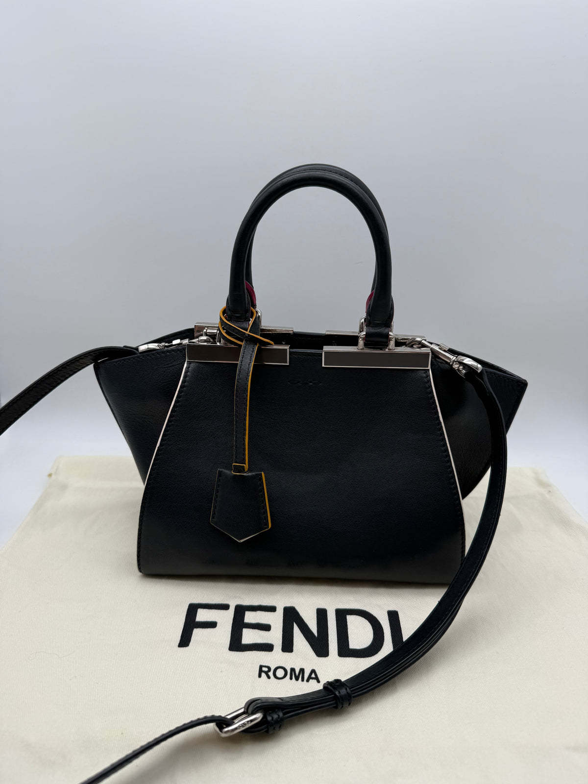 Fendi 3Jours piccola in pelle nera - foto 1