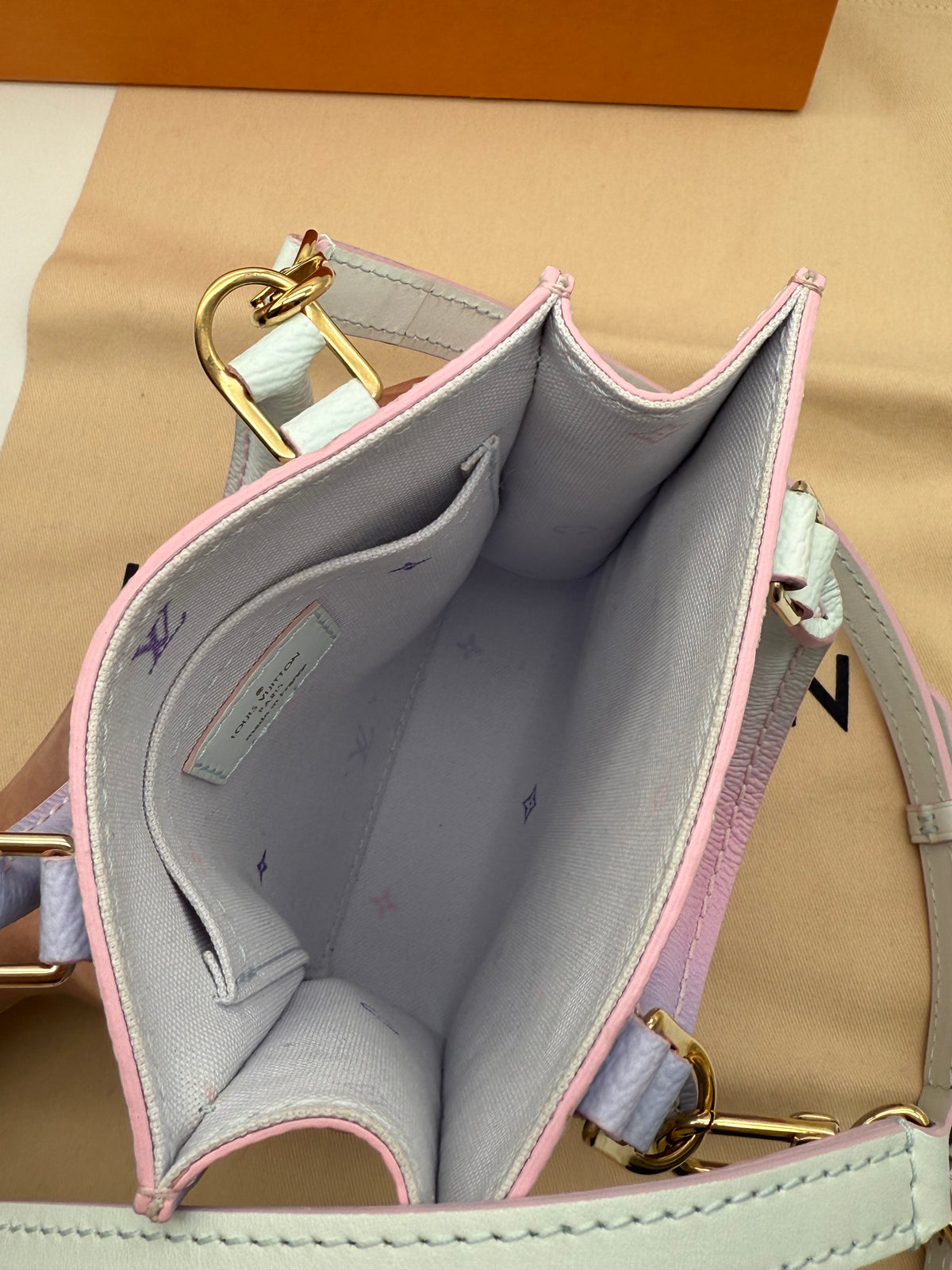 Louis Vuitton Petit Sac Plat limited - foto 4