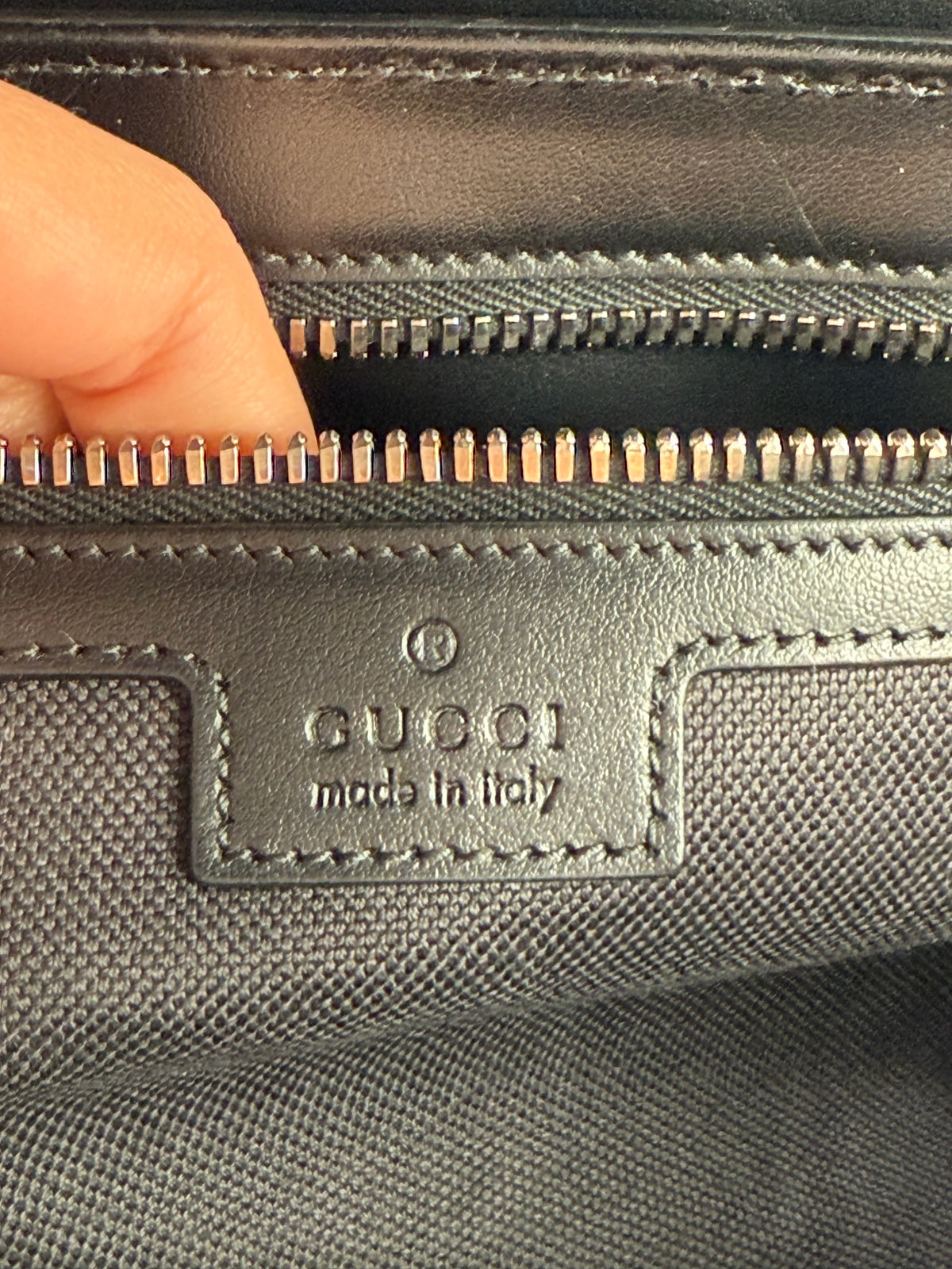 Gucci tracolla media GG nero - foto 4