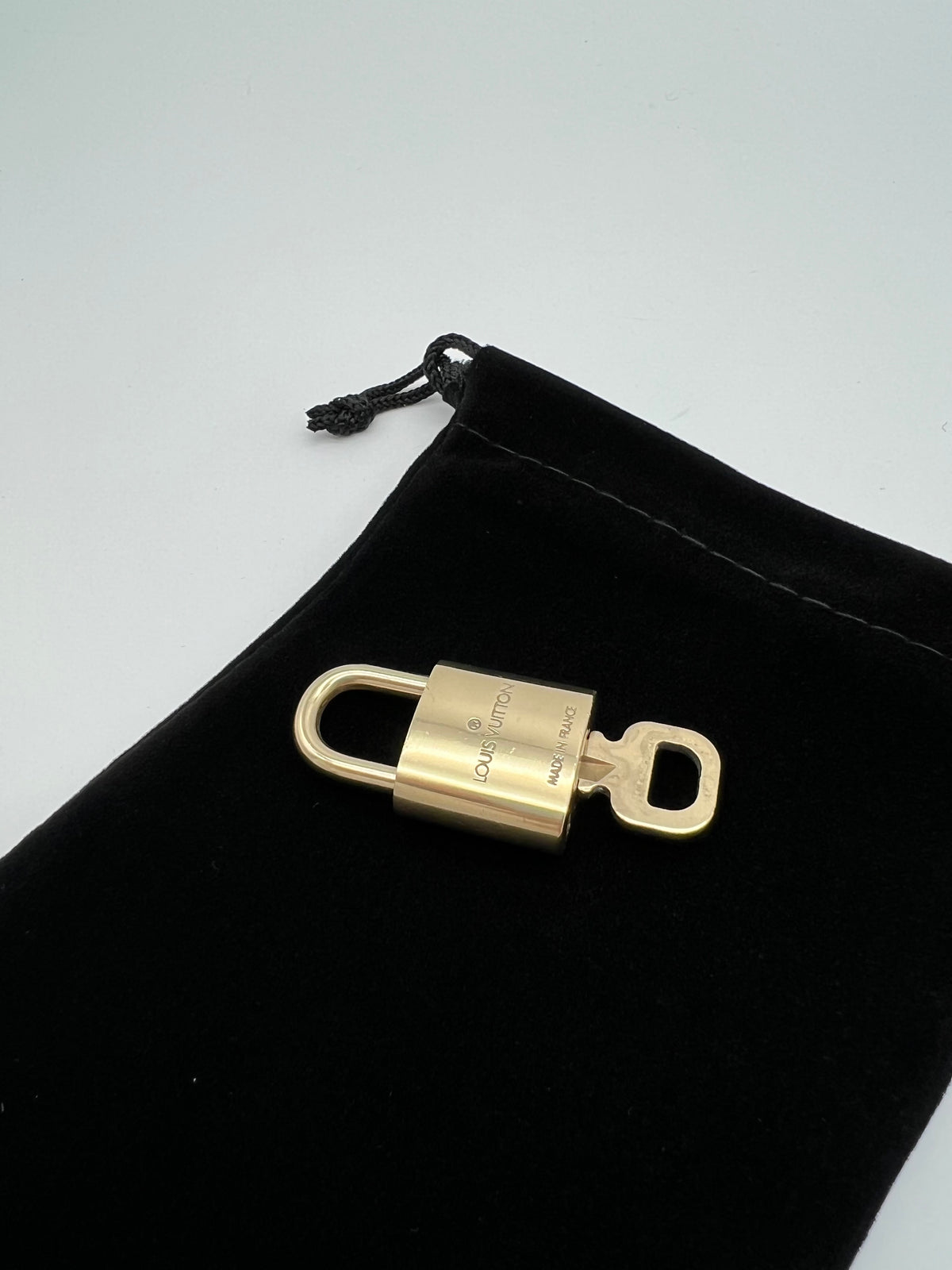 Louis Vuitton Lucchetto con chiave - foto 5