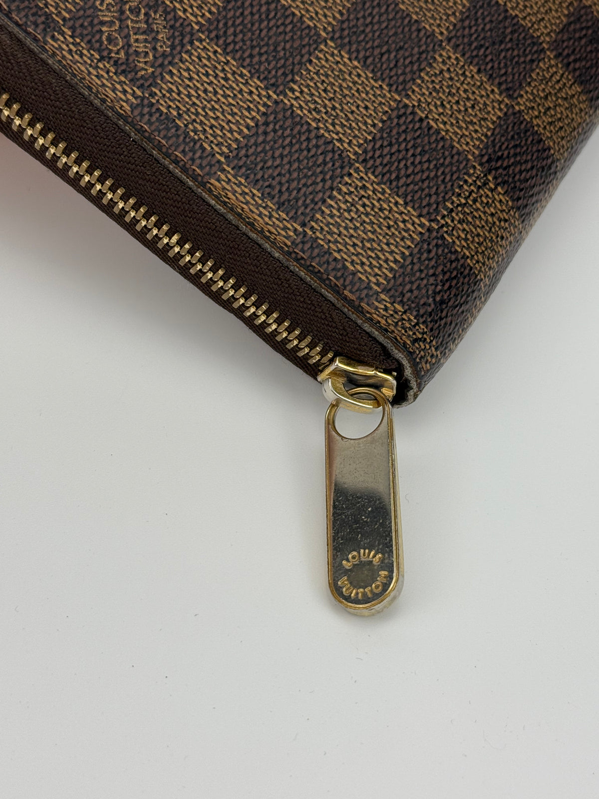 Louis Vuitton Zippy Damier Ebene