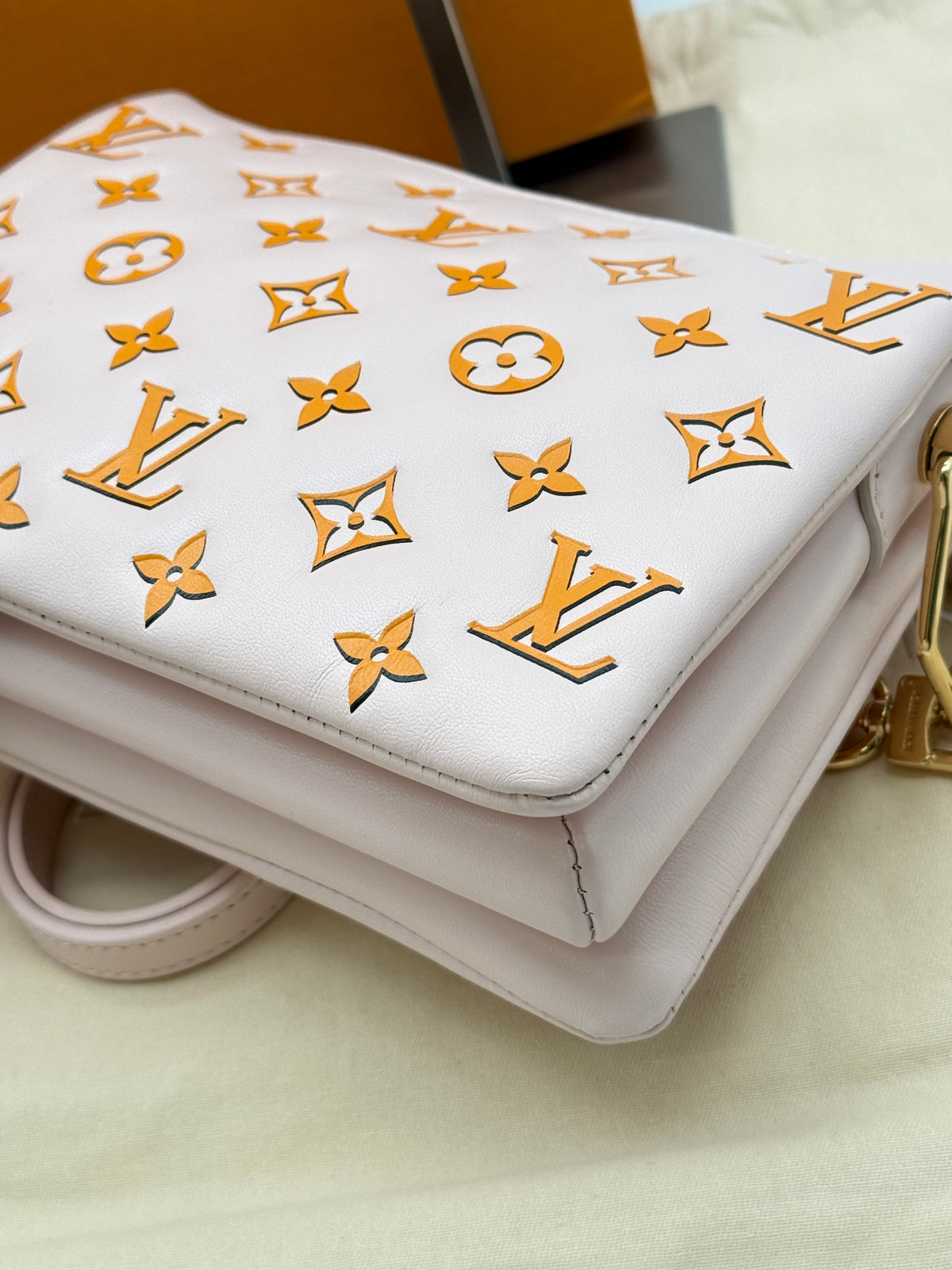 Louis Vuitton Coussin BB rosa - foto 11