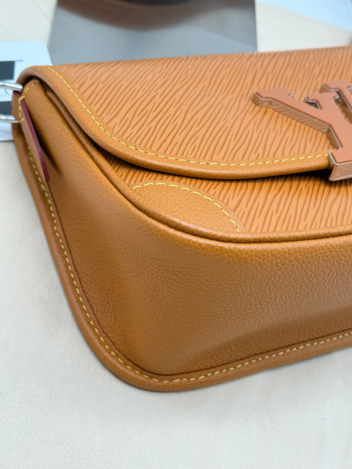 Louis Vuitton buci pelle epi - foto 11