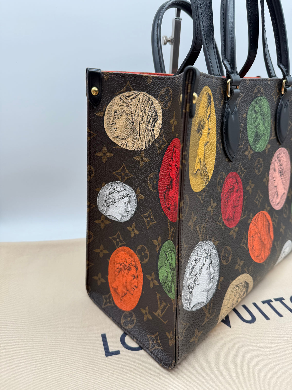Louis Vuitton OnTheGo MM limited edition - foto 8