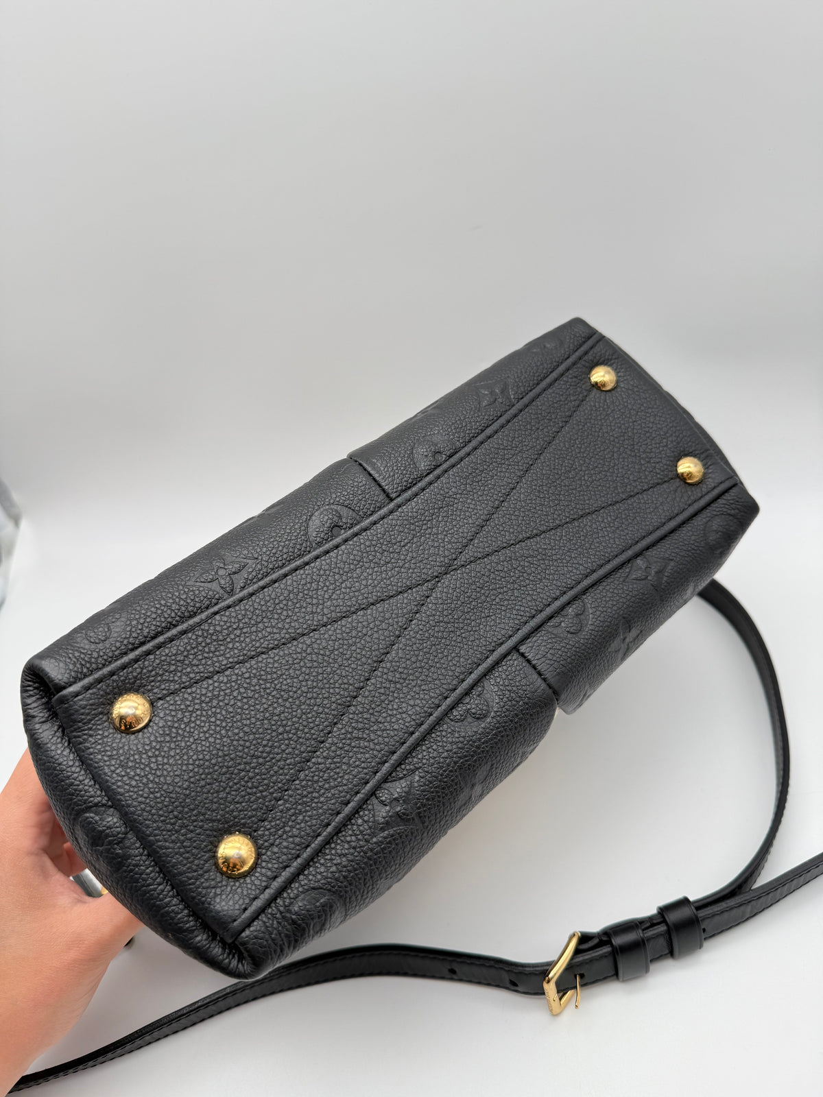 Louis Vuitton V tote BB nera - foto 12