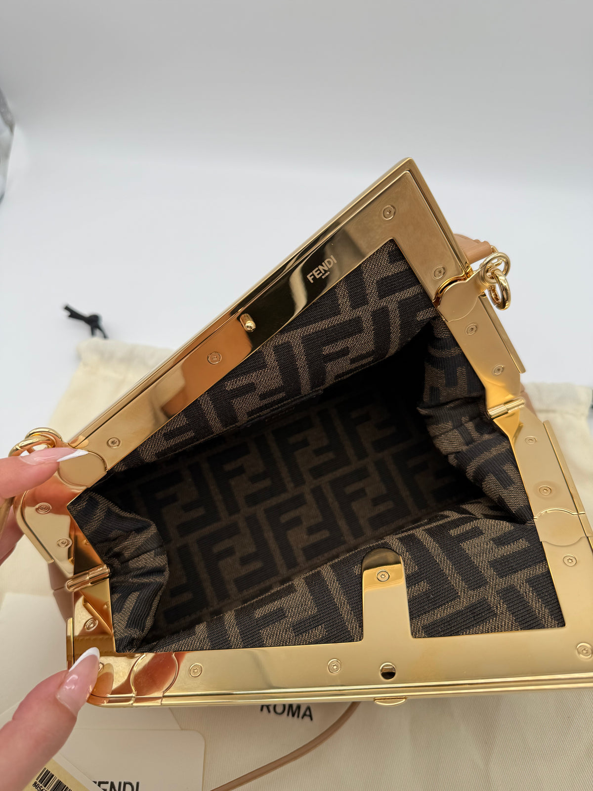 Fendi first small beige - foto 4
