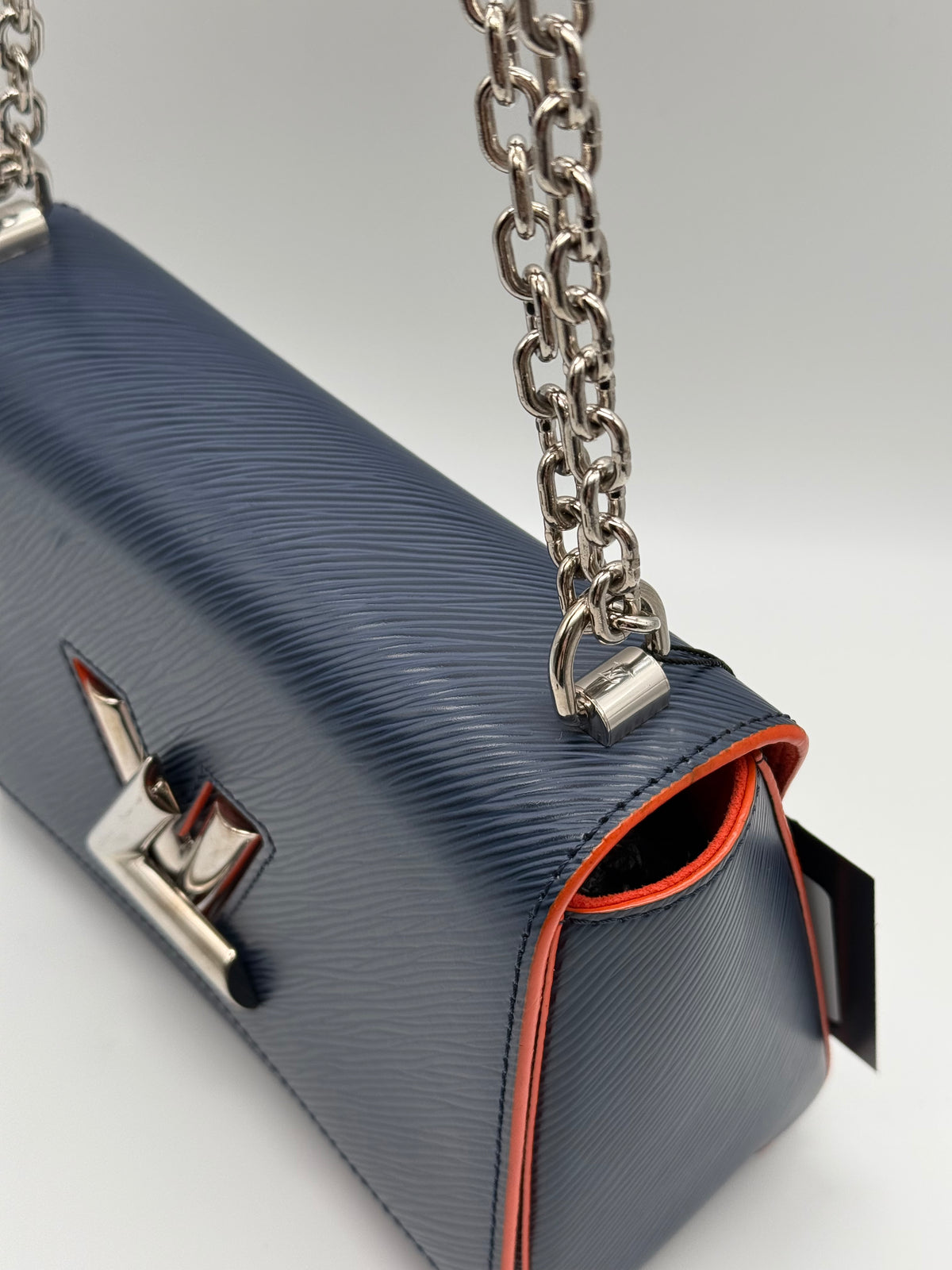 Louis Vuitton Twist MM pelle epi blu - foto 8