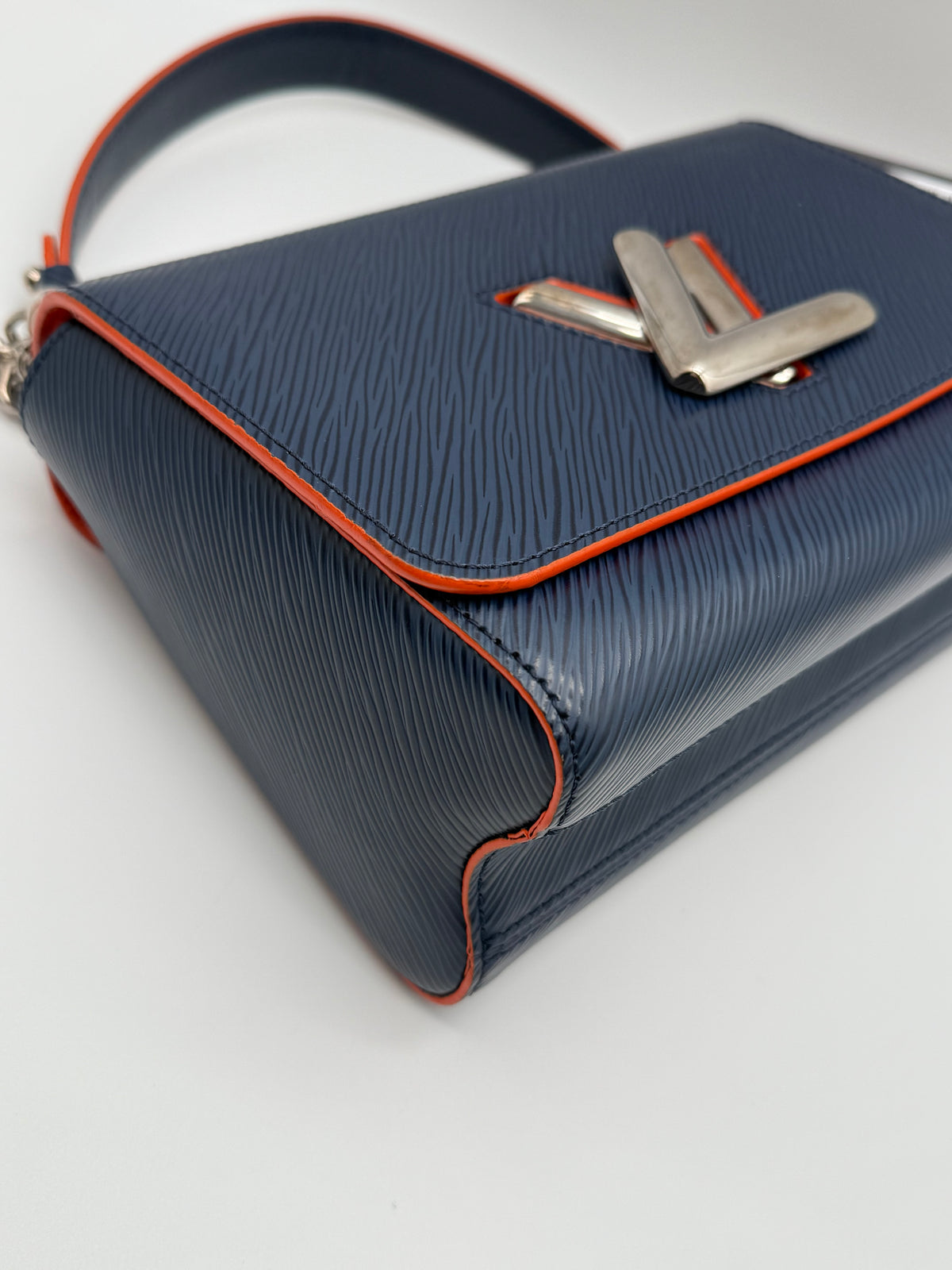 Louis Vuitton Twist MM pelle epi blu - foto 13