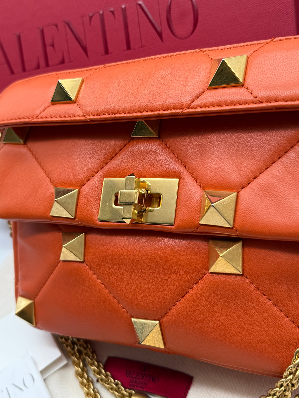 Valentino Roman Stud media arancione - foto 11