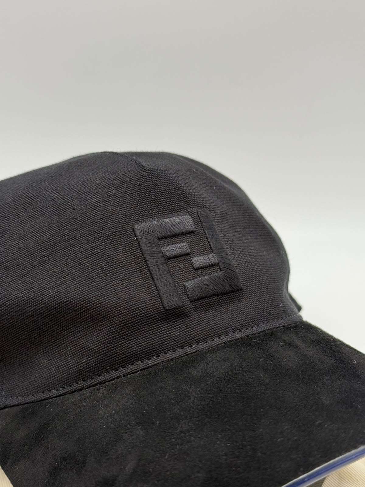 Fendi cappello Eyecap nero - foto 6