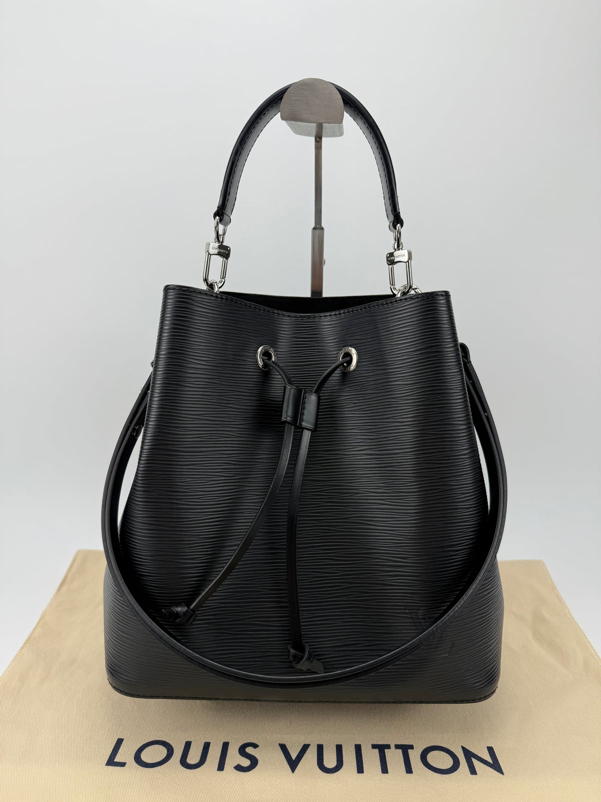Louis Vuitton NéoNoé pelle epi nera