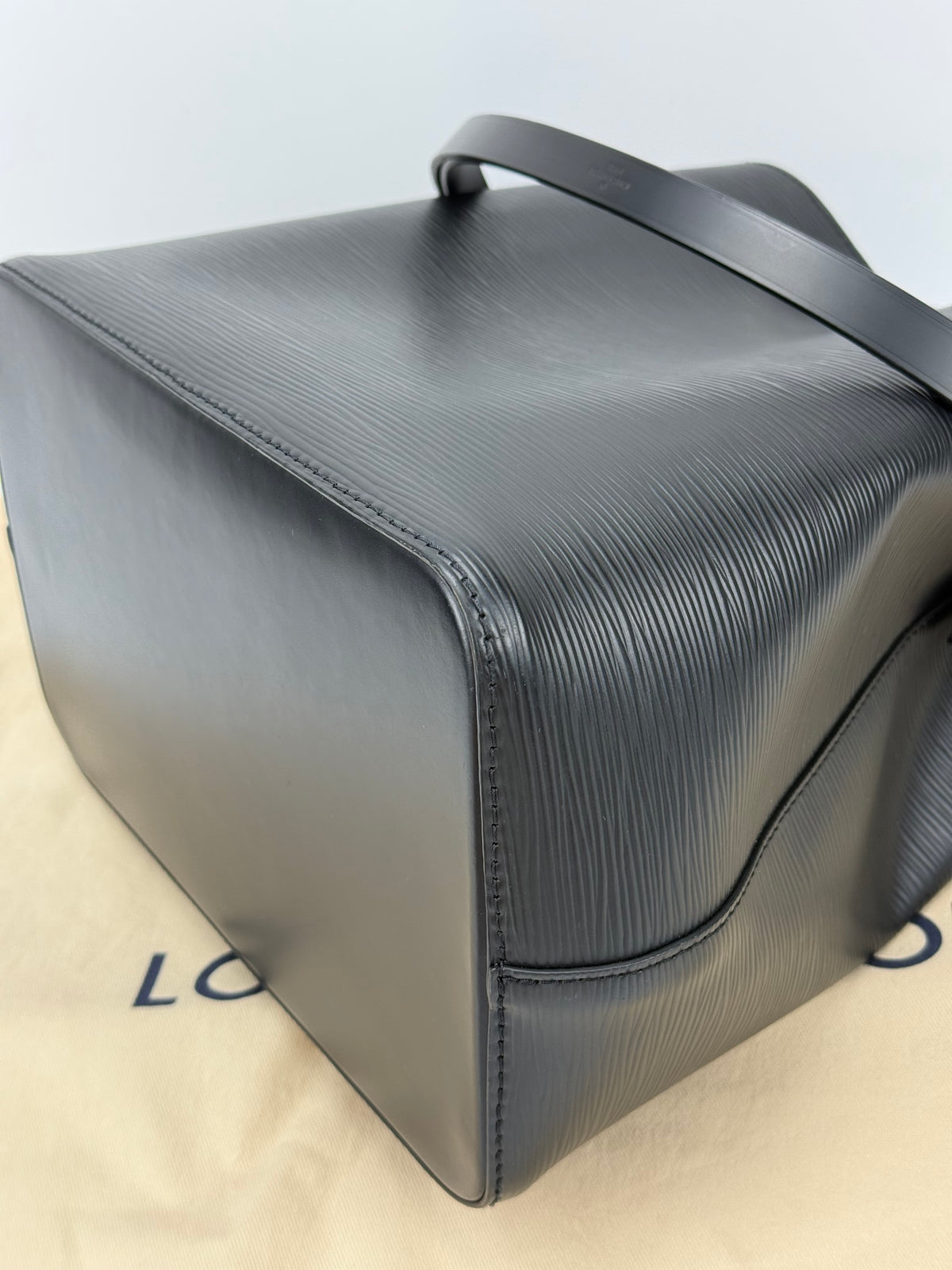 Louis Vuitton NéoNoé pelle epi nera