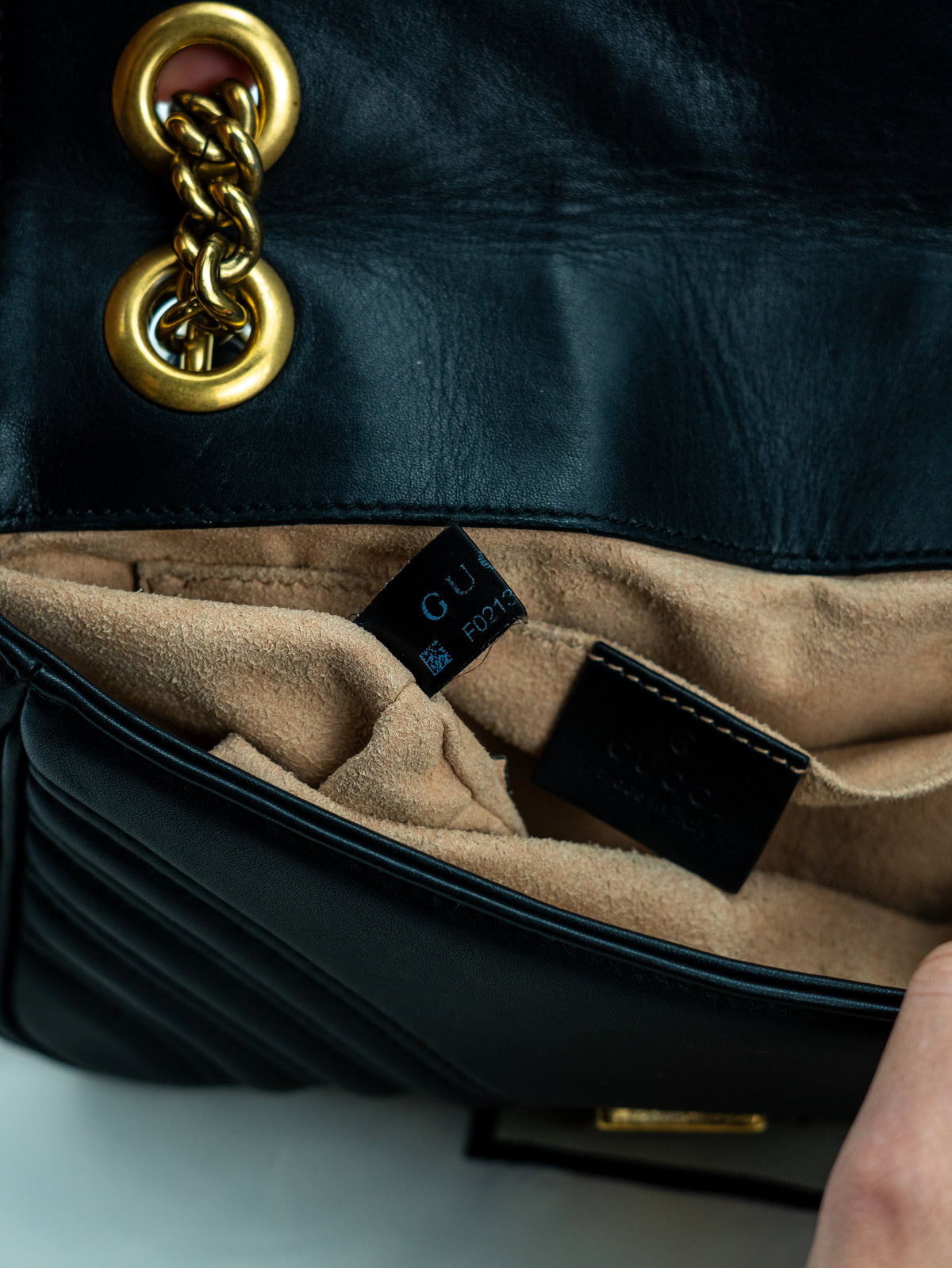 Gucci GG Marmont piccola in pelle nera