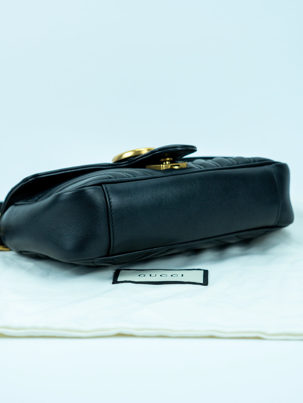 Gucci GG Marmont piccola in pelle nera
