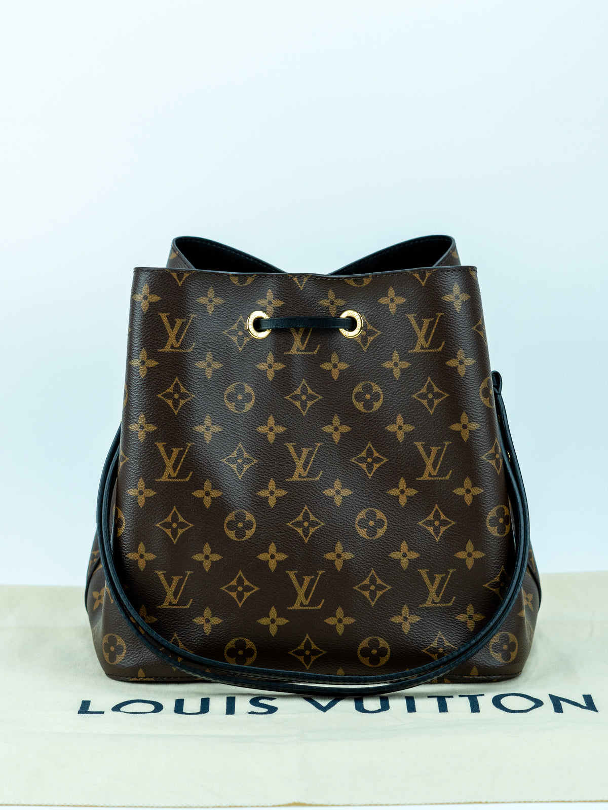 Louis Vuitton NéoNoé MM monogram e pelle nera