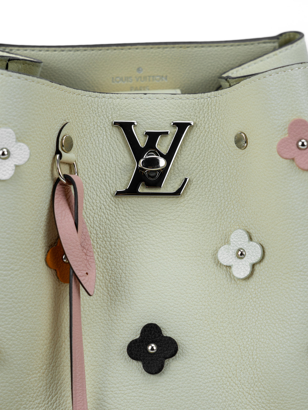 Louis Vuitton Lockme Bucket