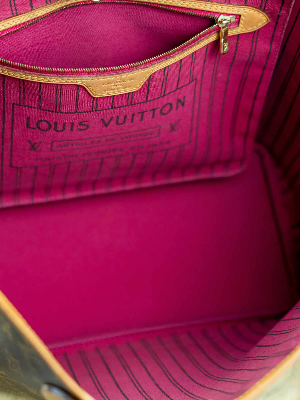 Louis Vuitton Neverfull MM monogram