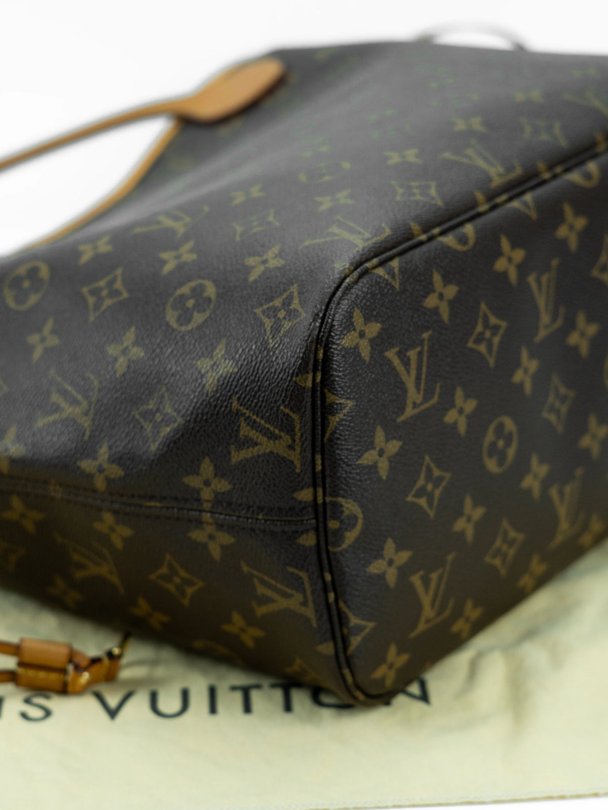Louis Vuitton Neverfull MM monogram