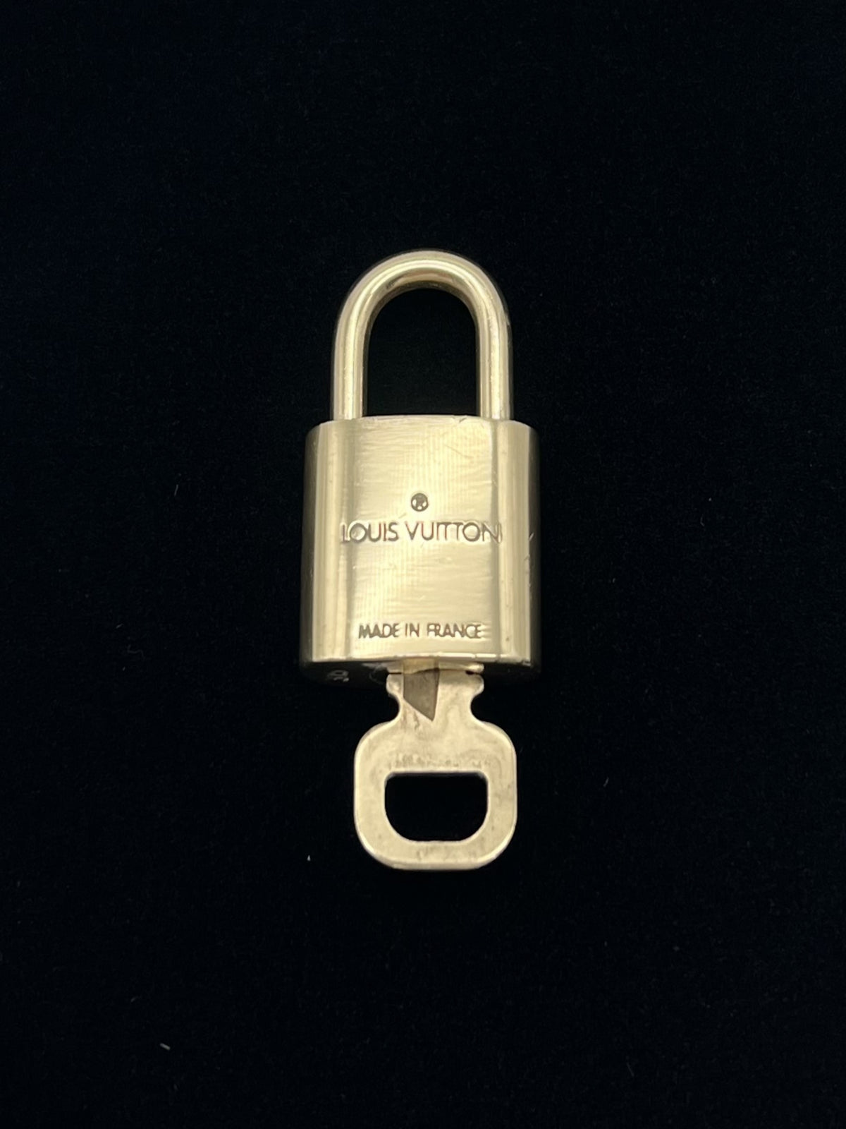 Louis Vuitton Lucchetto con chiave - foto 1