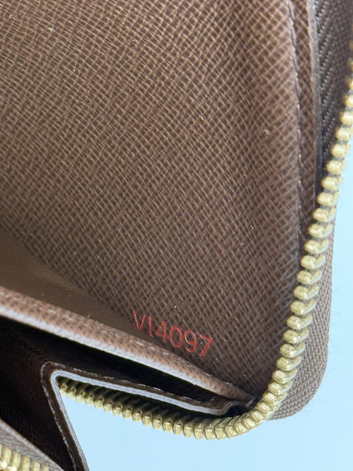 Louis Vuitton Zippy Damier Ebene