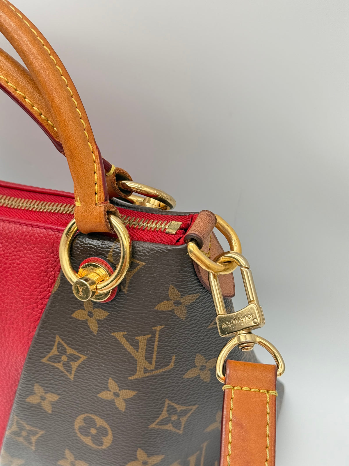 Louis Vuitton V-tote BB - foto 5
