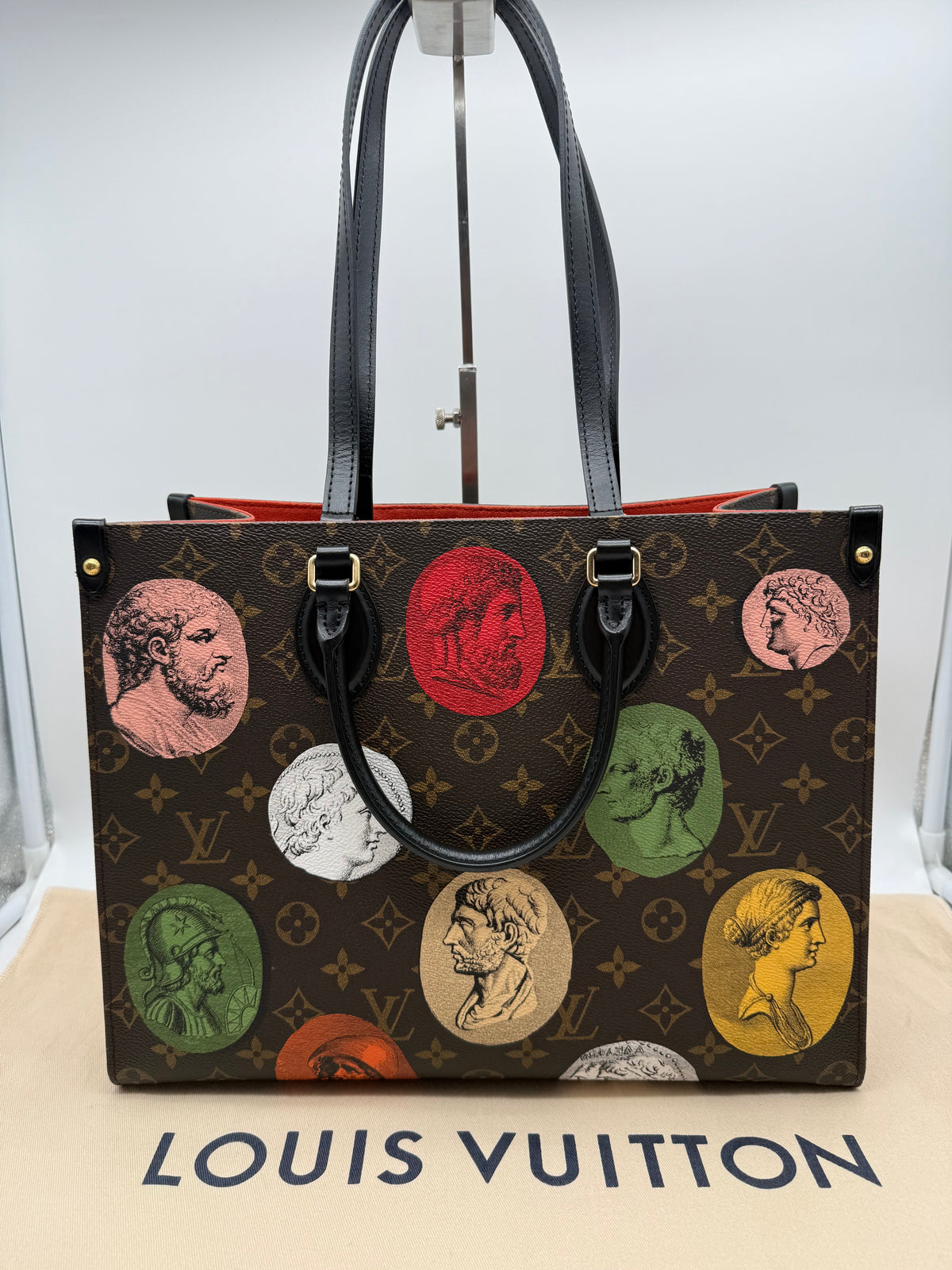Louis Vuitton OnTheGo MM limited edition - foto 2