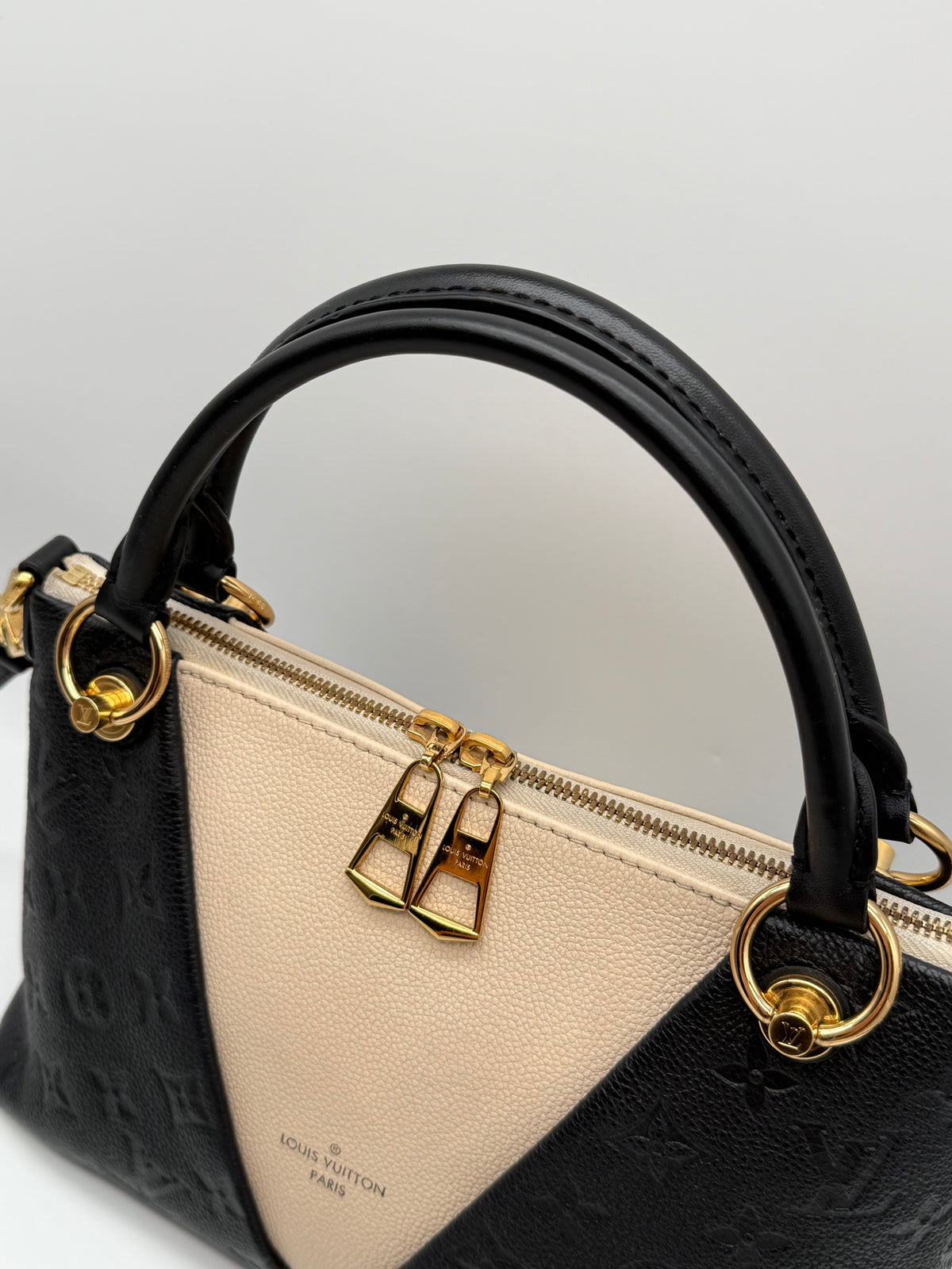 Louis Vuitton V tote BB nera - foto 7