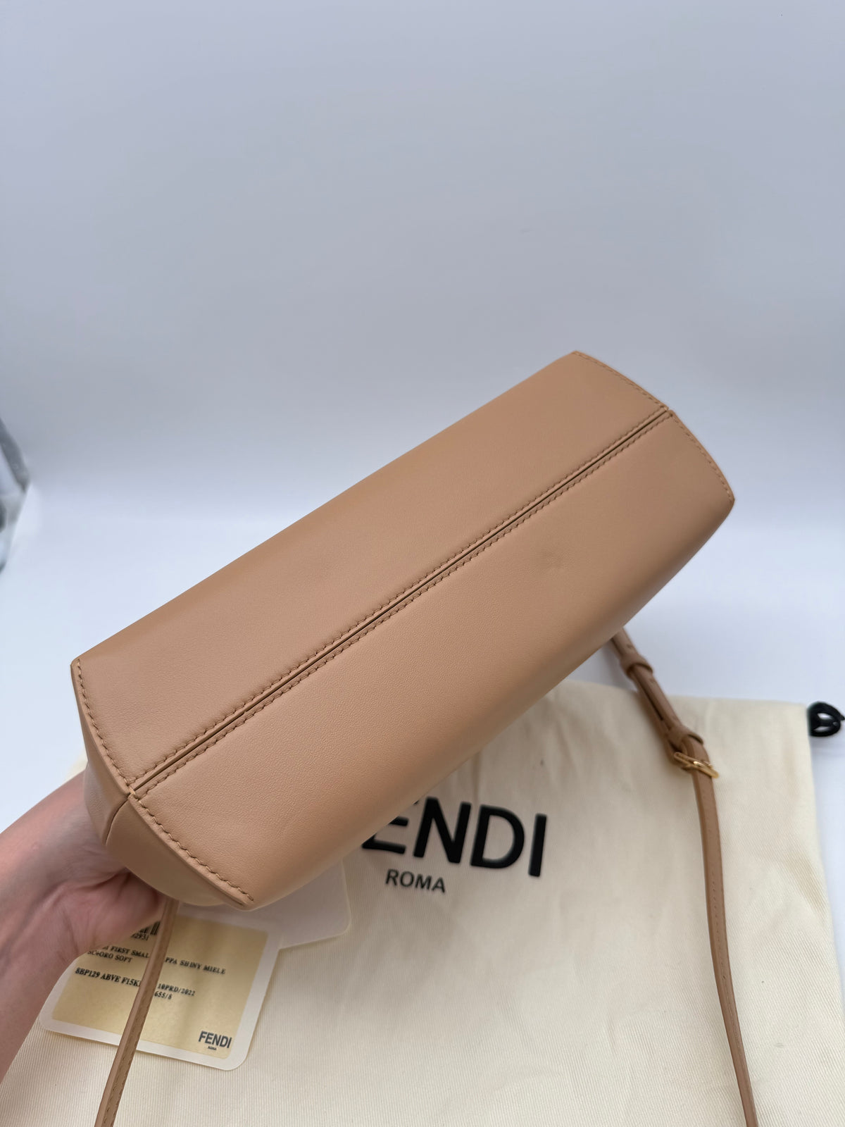 Fendi first small beige - foto 11
