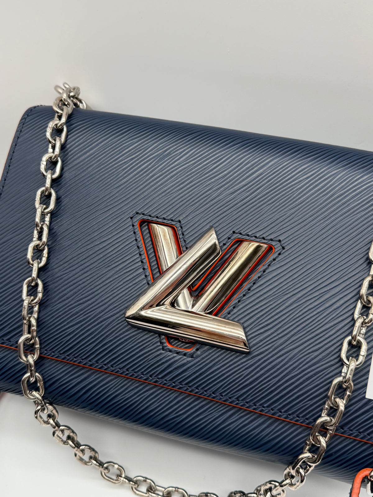 Louis Vuitton Twist MM pelle epi blu - foto 6