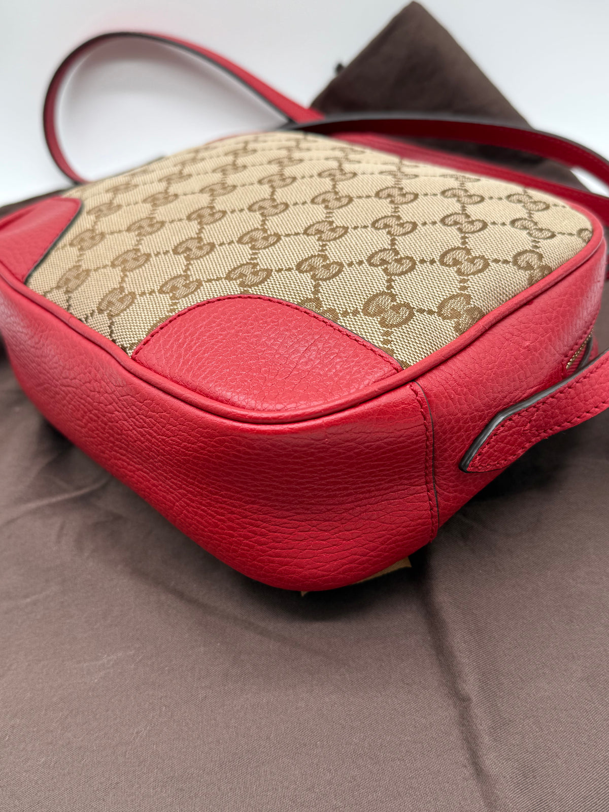 Gucci tracolla Bree pelle rossa e tela GG