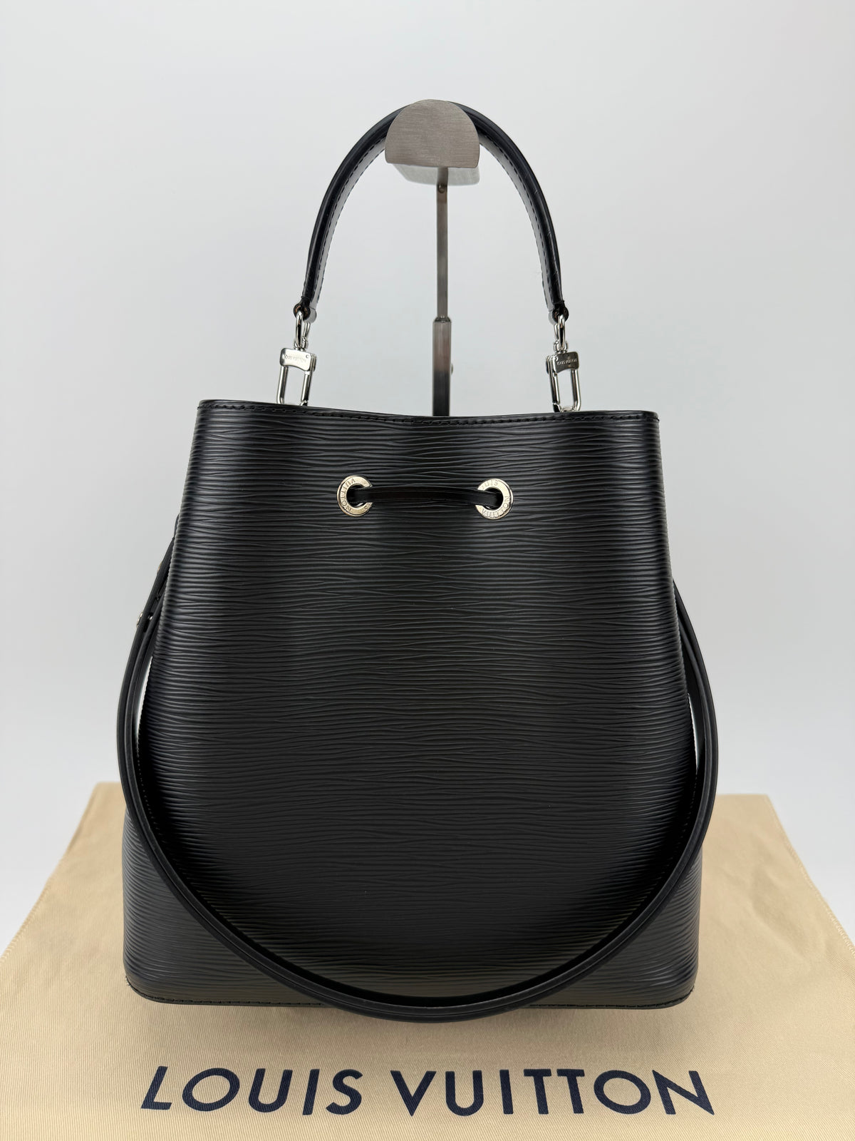 Louis Vuitton NéoNoé pelle epi nera