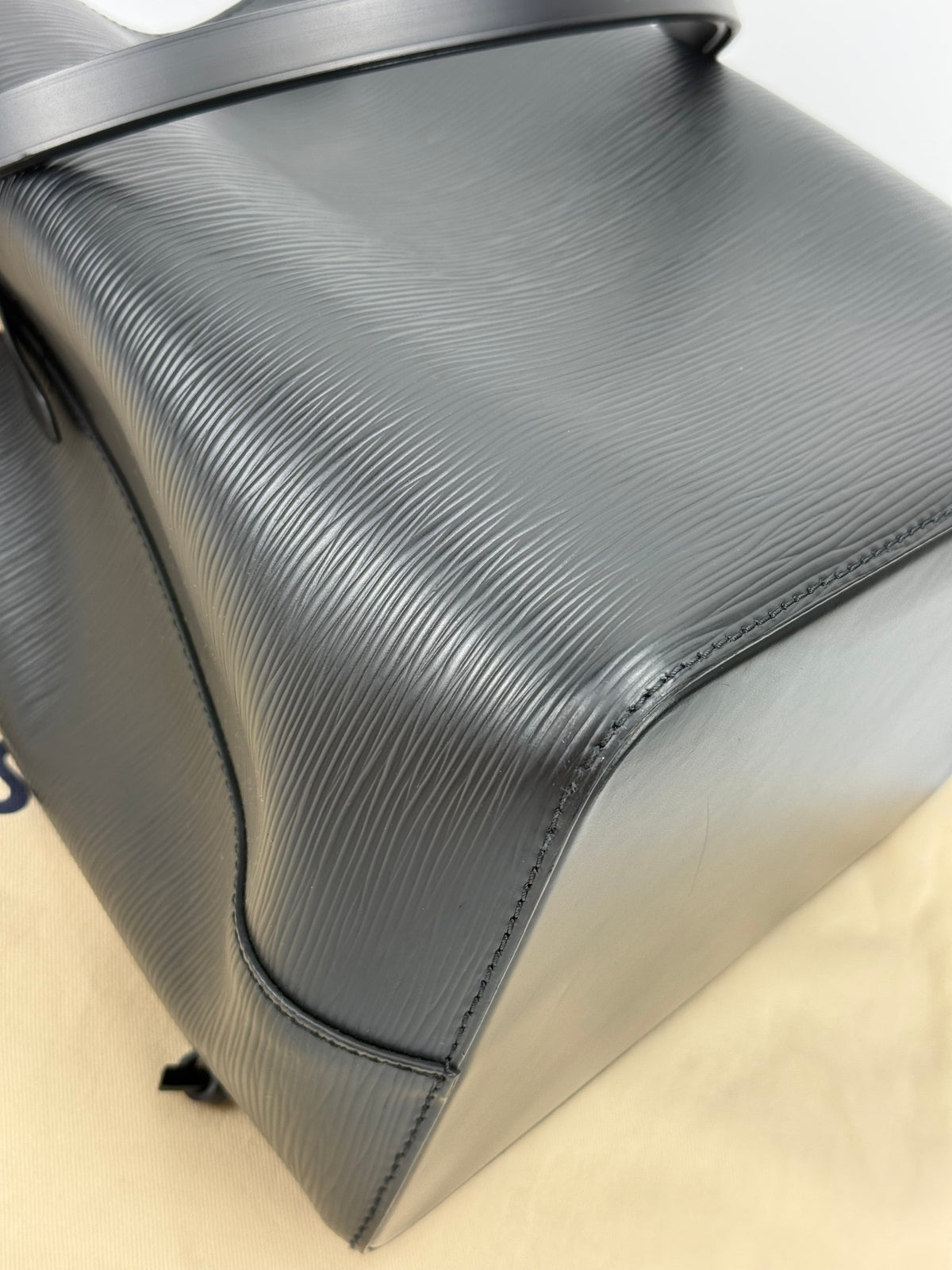 Louis Vuitton NéoNoé pelle epi nera