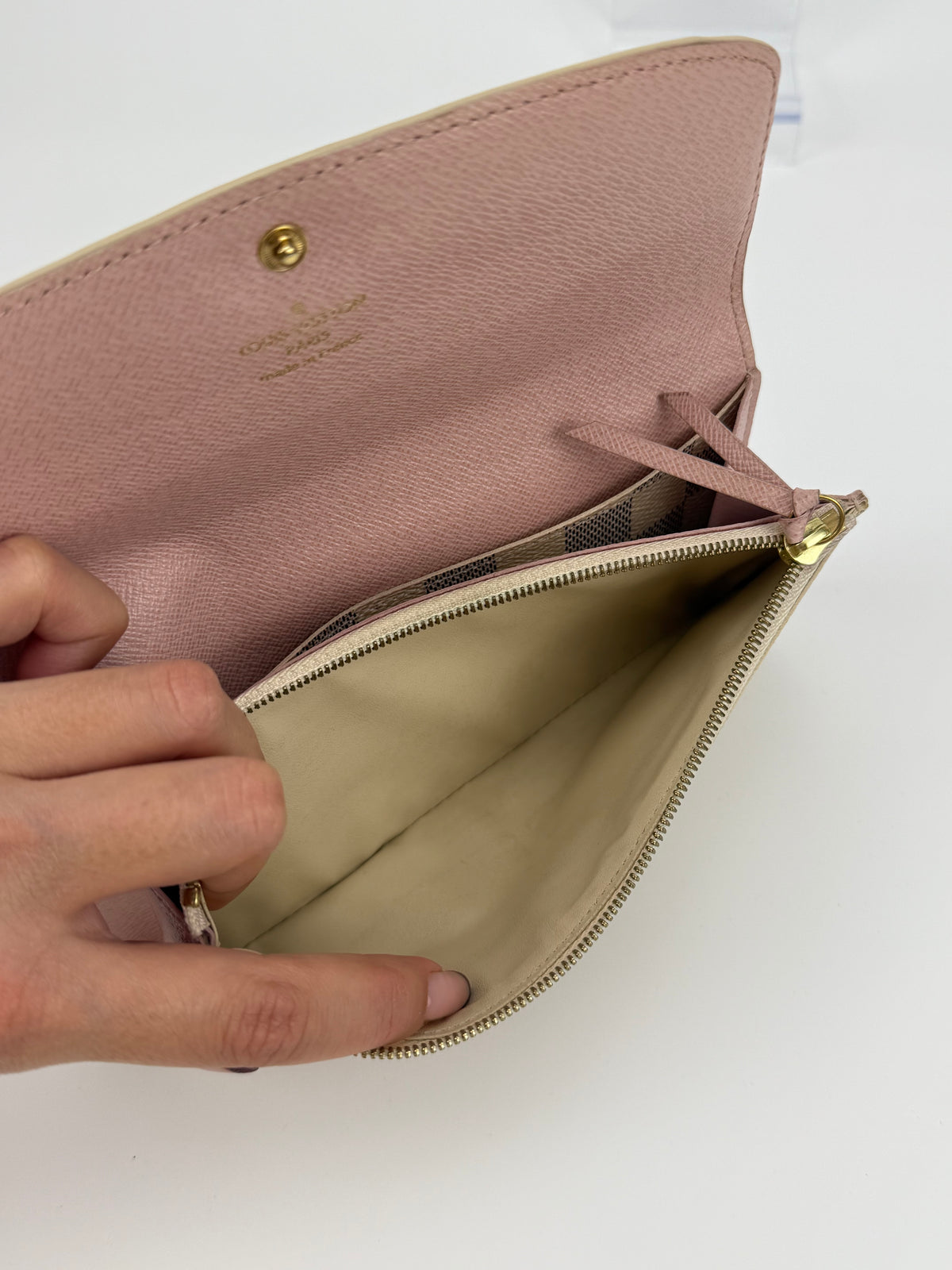 Louis Vuitton portafoglio Emilie damier azur e pelle rosa