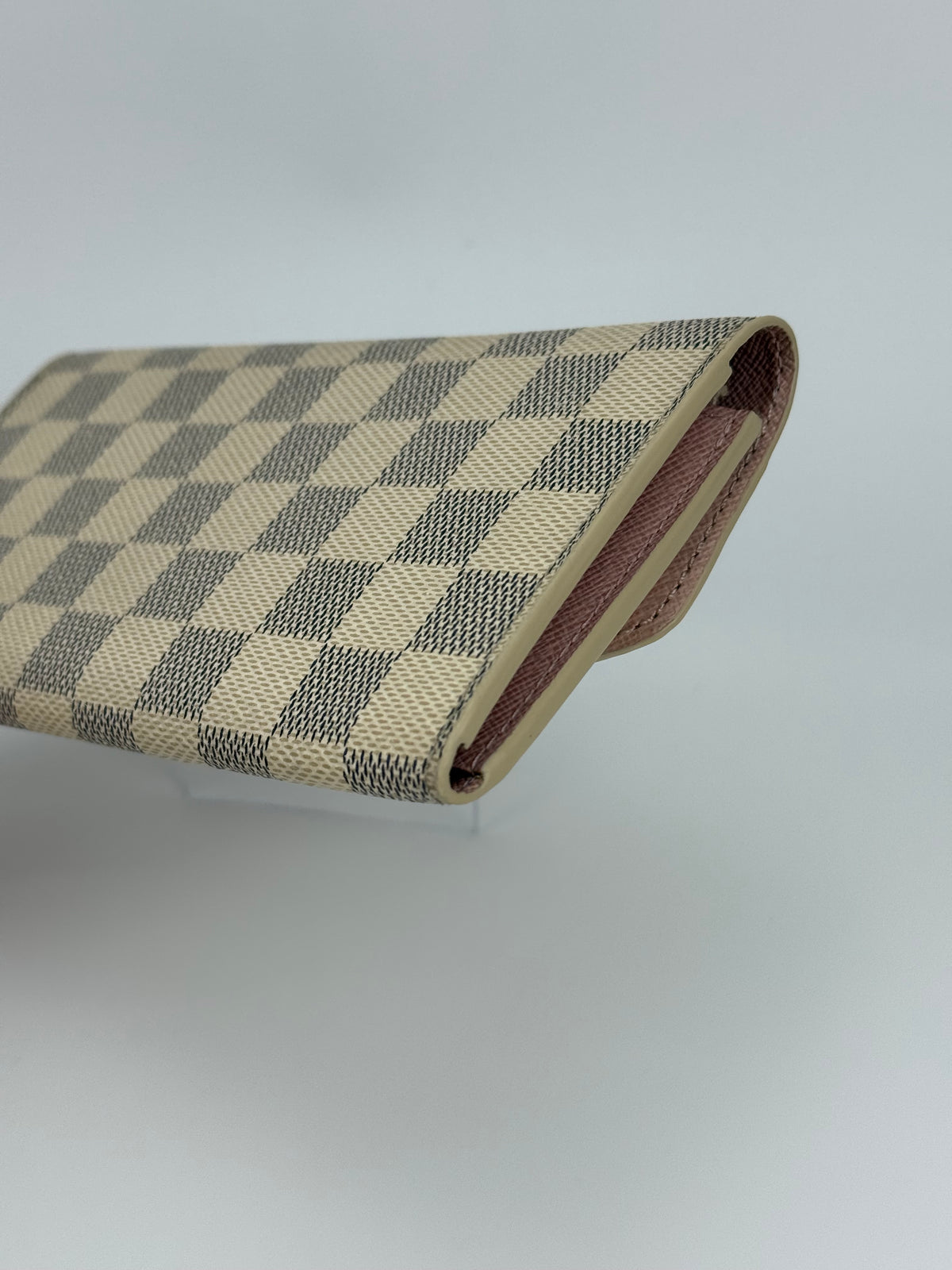 Louis Vuitton portafoglio Emilie damier azur e pelle rosa